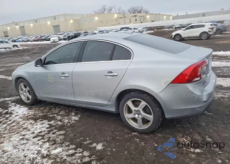 2013 Volvo S60 T5 из США, поврежденный, VIN YV1612FS9D2197976